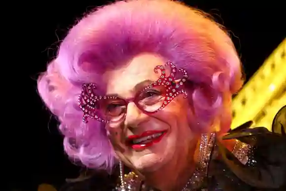 Dame Edna Everage ist eine der bekanntesten Drag Queens weltweit
