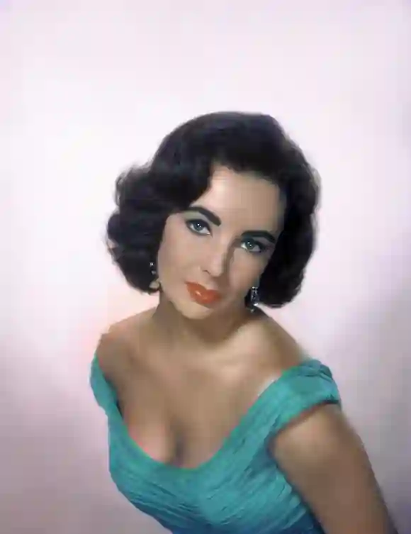 Elizabeth „Liz“ Taylor in jung