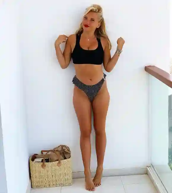 Evelyn Burdecki im Bikini