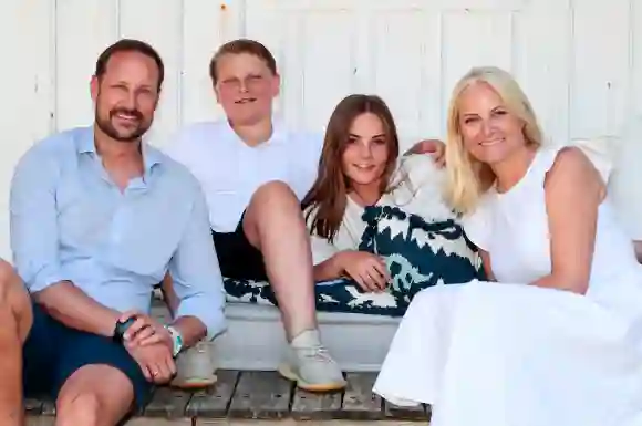 Mette-Marit Haakon Ingrid Alexandra Sverre Magnus Urlaub