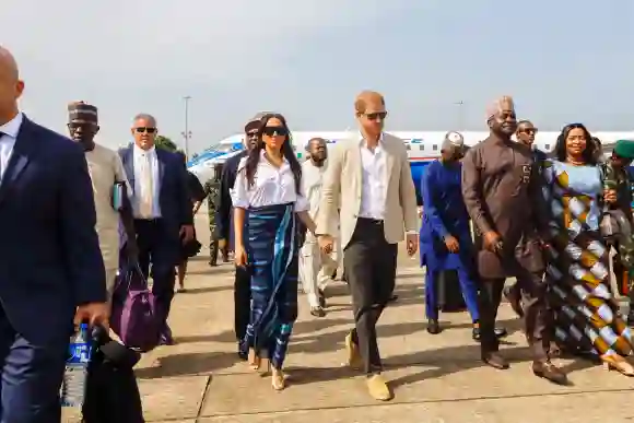 prinz harry herzogin meghan nigeria