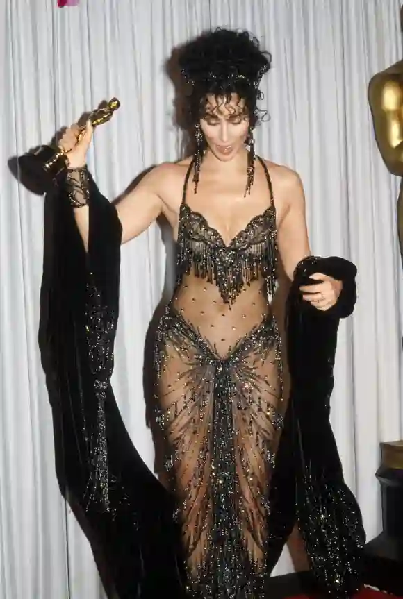 Cher bei der 60. jährlichen Oscar-Verleihung, 11. April 1998 / Aktenzeichen 34000-1208PLTHA Hollywood CA USA PUBLICATIONxI