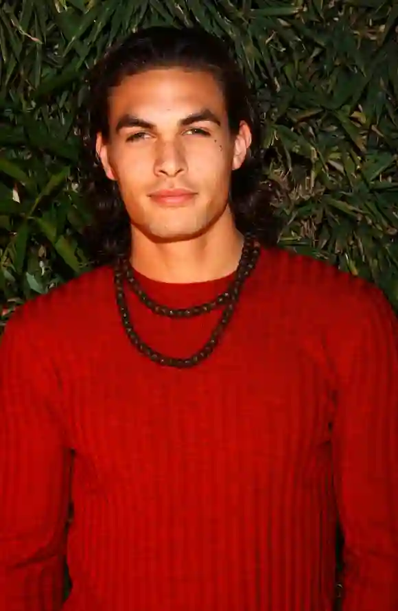 Jason Momoa bei der Modenschau "Fashion For Freedom" im Jahr 2001.