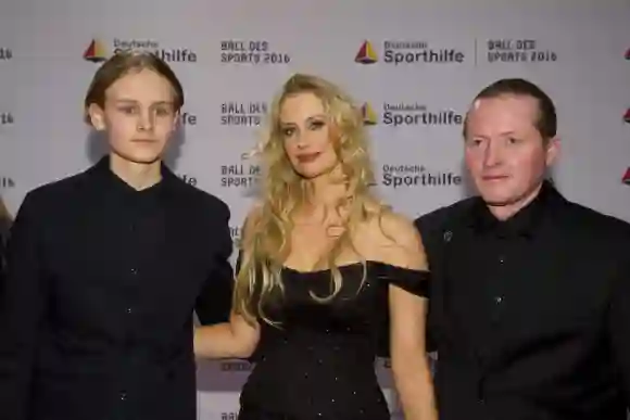 joey kelly kelly family tanja niethen sohn luke ball des sports 2016