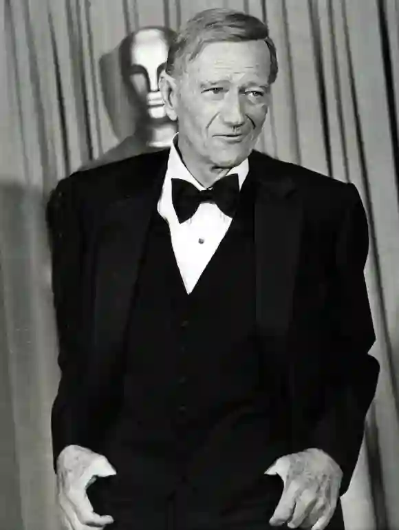 John Wayne bei der Oscarverleihung 1979