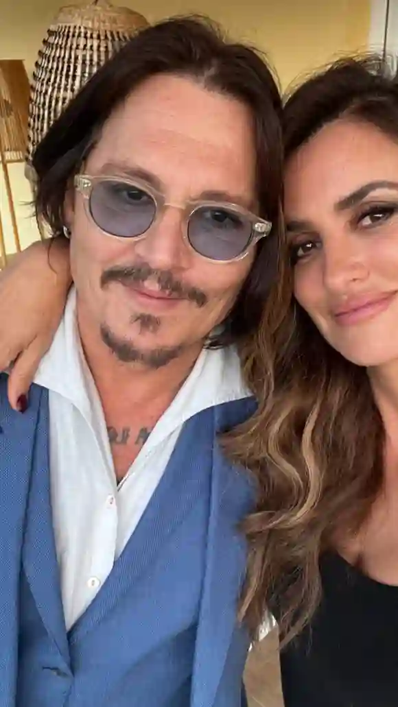 Süße Reunion der "Blow"-Stars. Johnny Depp und Penélope Cruz treffen in San Sebastian wieder aufeinander