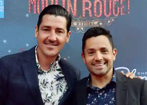 Jonathan Knight und Harley Rodriguez bei einer Performance von Moulin Rouge! The Musical am 29. Juli 2018