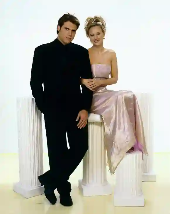 Joshua Morrow und Sharon Case in „Schatten der Leidenschaft“