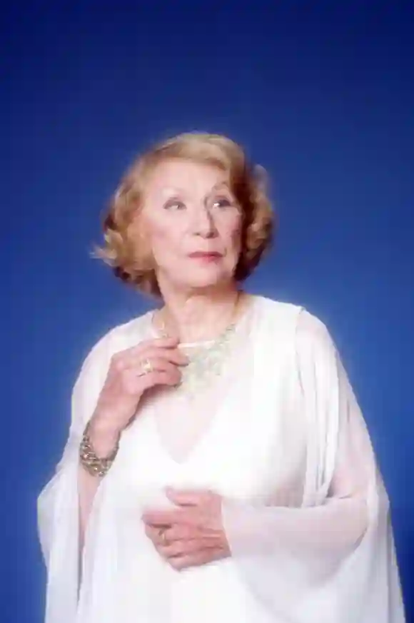 Judith Anderson in "California Clan"