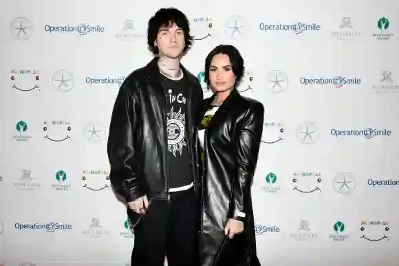 Jutes und Demi Lovato roter teppich hochzeit verheiratet