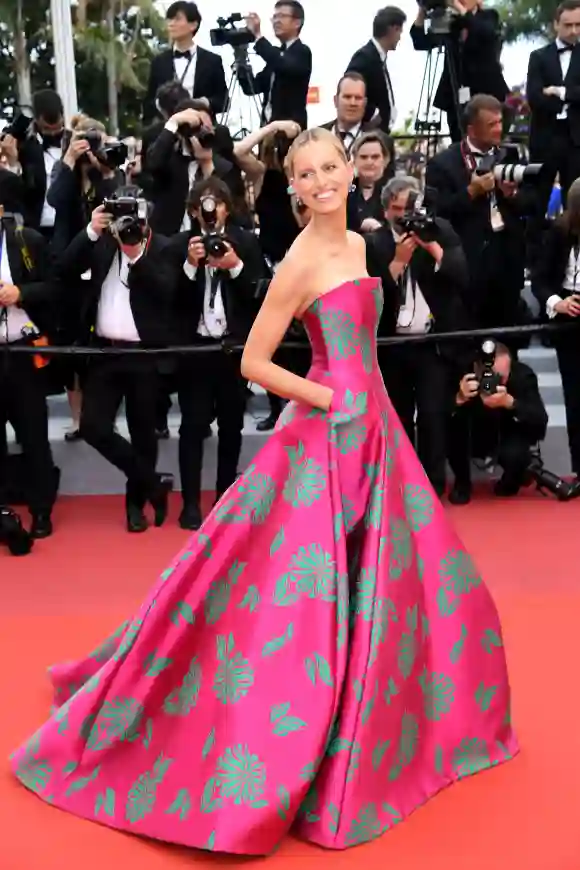 Karolina Kurkuvoa bei den Filmfestspielen in Cannes 2019