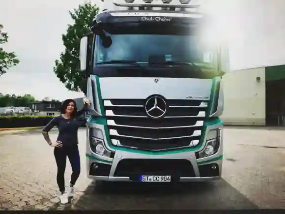 Kathrin Venjacob ist Star bei den „Trucker Babes“