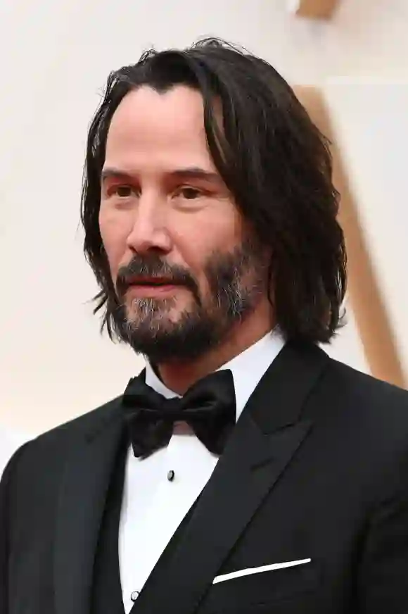 Keanu Reeves versteigert ein privates Zoomdatum für wohltätige Zwecke