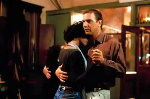 Kevin Costner und Whitney Houston in „The Bodyguard“