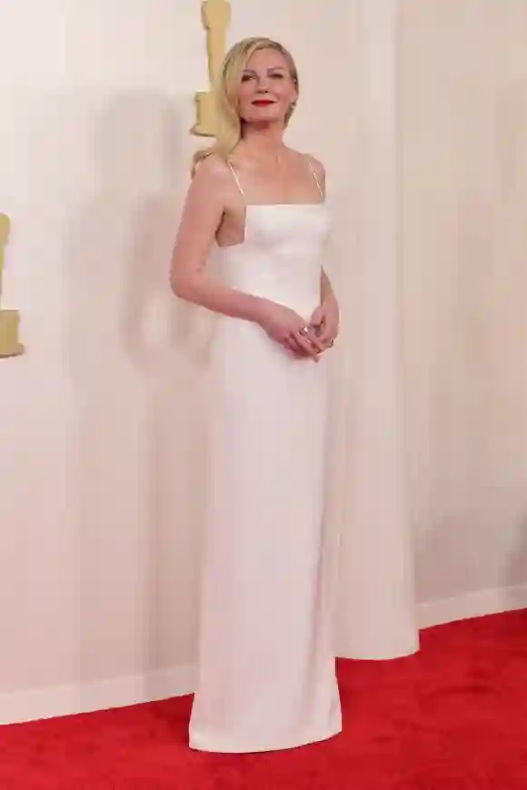 oscars 2024 stars kirsten dunst