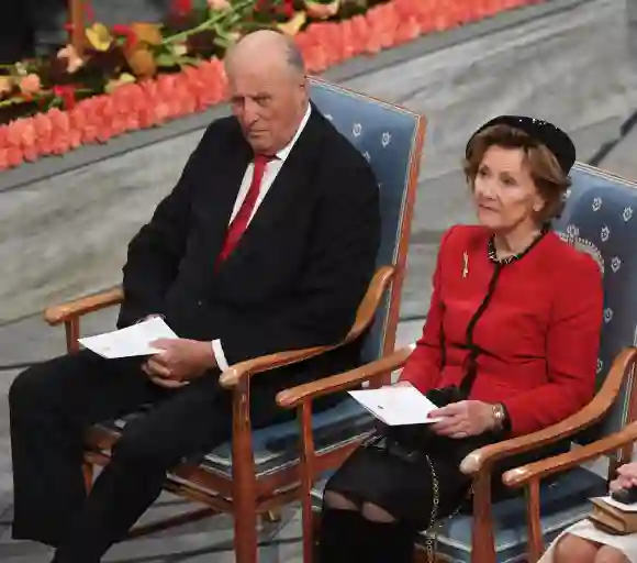 König Harald und Königin Sonja bei der Nobelpreisverleihung in Oslo 2019
