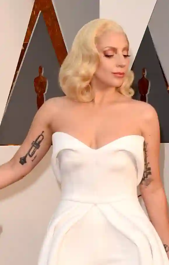 Lady Gaga Oscars 2016