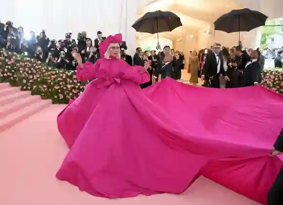 Lady Gaga Met Gala Outfit