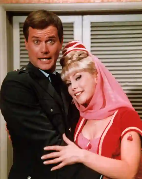 Larry Hagman und Barbara Eden in „Bezaubernde Jeannie“