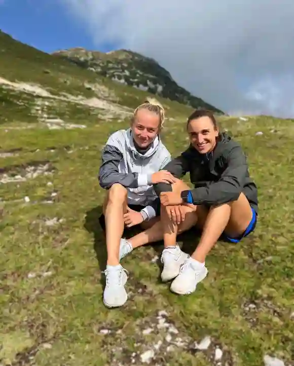 Lea Schüller und Lara Vadlau