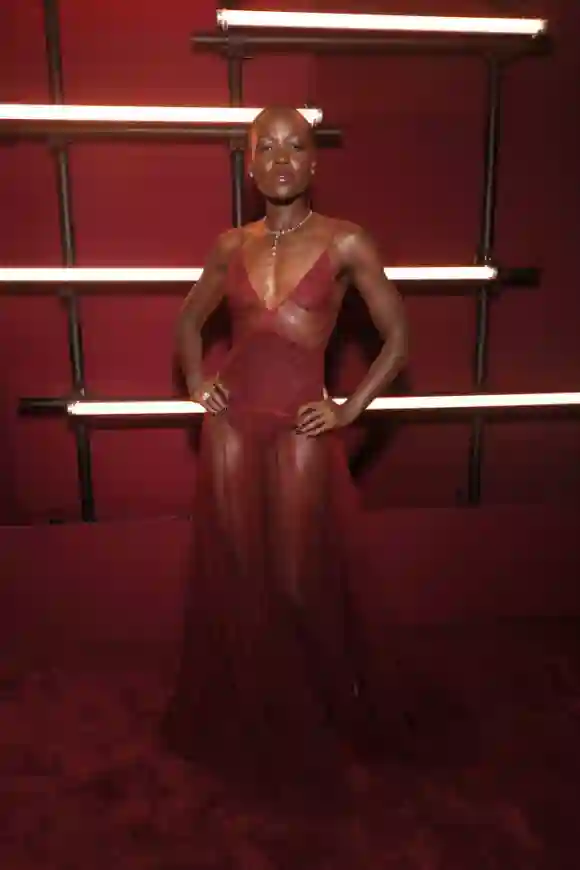 Lupita Nyong'o im Transparent Dress