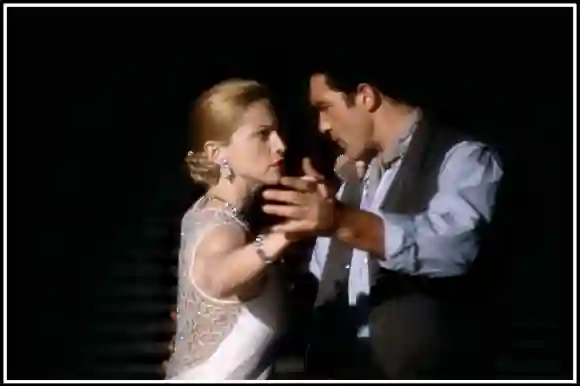 Madonna und Antonio Banderas im Film Evita als Eva Peron 1996