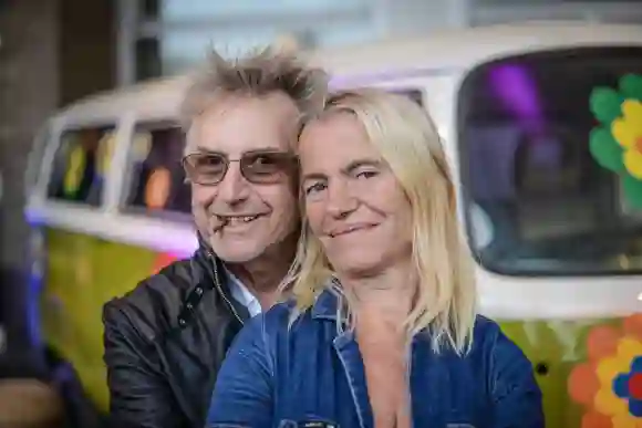 Martin Semmelrogge und Sonja Semmelrogge (†) posieren im Jahr 2016 für ein gemeinsames Foto