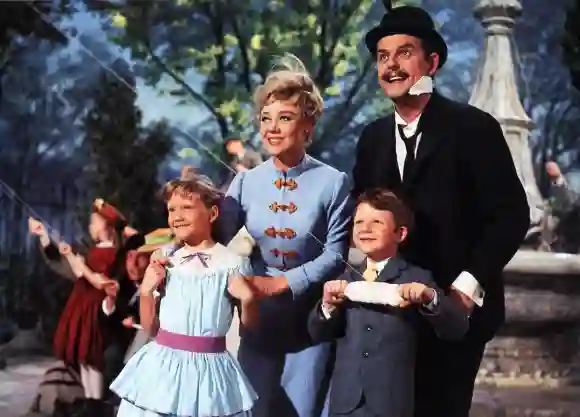 Glynis Johns, David Tomlinson, Karen Dotrice und Matthew Garber