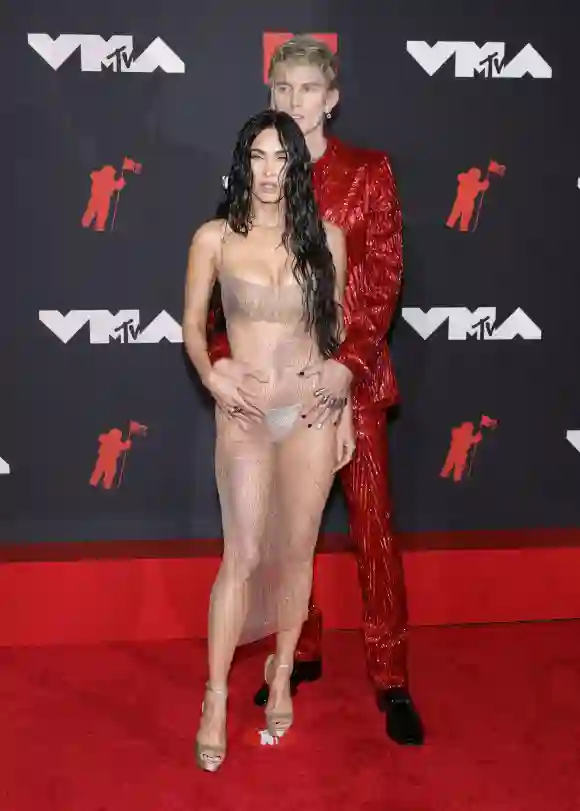 Megan Fox und Machine Gun Kelly bei den 2021 MTV Video Music Awards am 12. September 2021