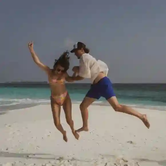 Millie Bobby Brown zeigt sich sexy im Bikini