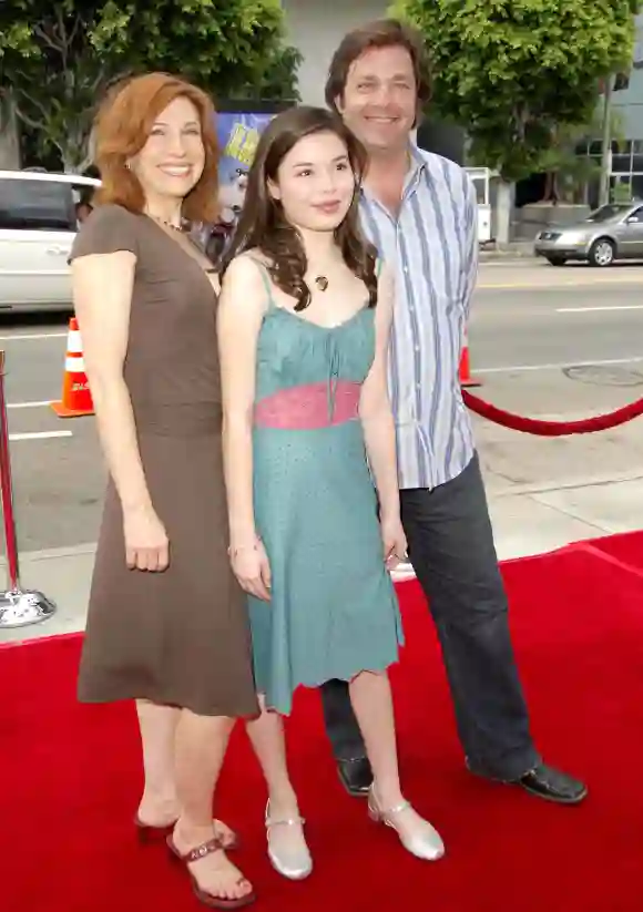 Nancy Sullivan, Miranda Cosgrove und Jonathan Goldstein bei der Premiere von „Barnyard“ von Paramount Pictures am 30. Juli 2006
