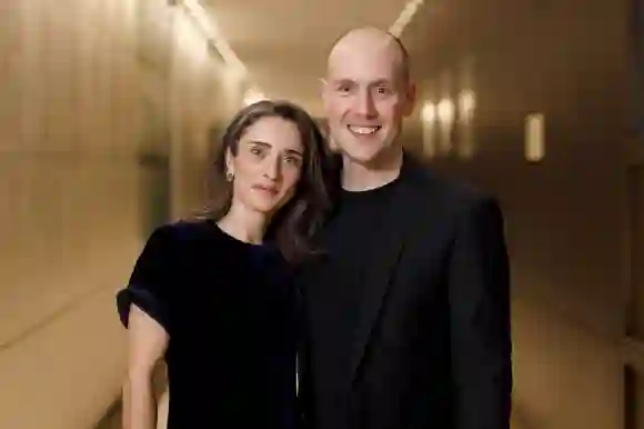 Oliver Petszokat mit Ehefrau Pauline bei der 13. Dorint Charity Sports Night 2019 am 8. Dezember 2019