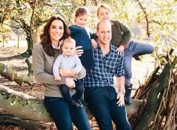 Prinzessin Kate, Prinz Louis, Prinzessin Charlotte, Prinz William und Prinz George