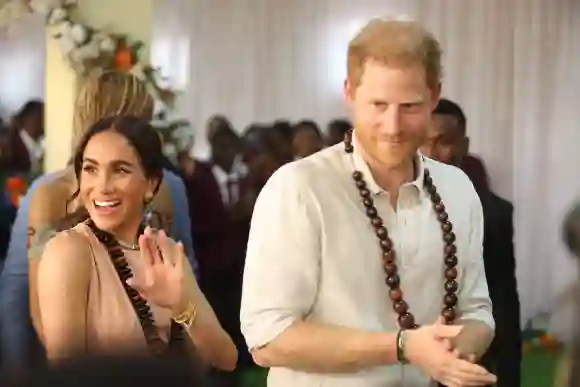 prinz harry herzogin meghan nigeria