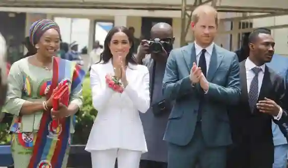 prinz harry meghan nigeria