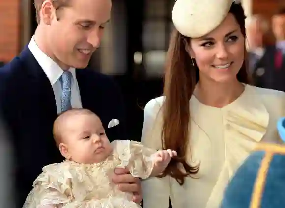 Prinz William, Herzogin Kate und Prinz George bei dessen Taufe