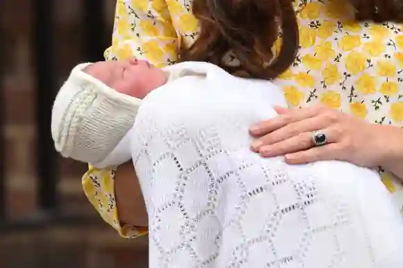 Kurz nach der Geburt: So sieht Prinzessin Charlotte aus