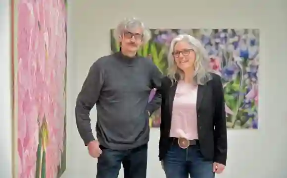 Ralf Dammasch und Nicole Peters bei einer Ausstellung 2023