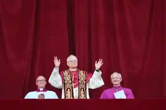 Robert Francis Prevost wird Papst Leo