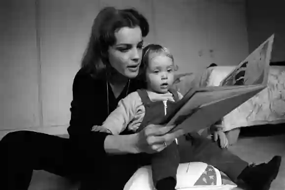 Romy Schneider und ihr Sohn David Christopher Meyen im Jahr 1968