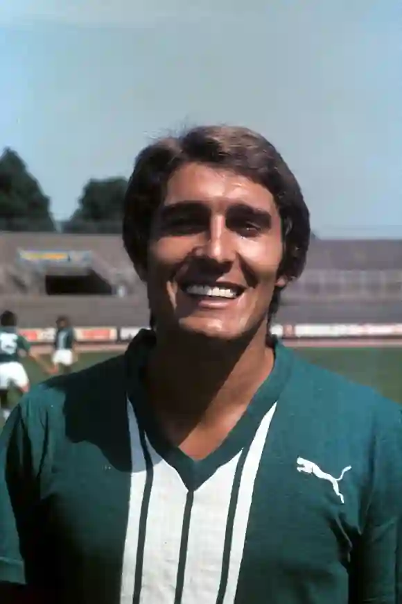 Rudi Assauer im Jahr 1975, als er für Werder Bremen spielte