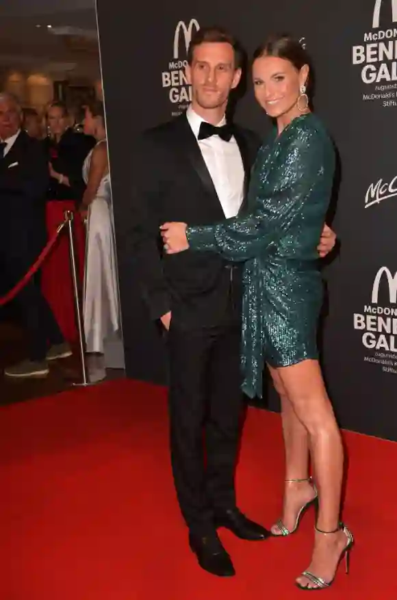 Simon Zoller und Laura Wontorra bei einem Event 2019