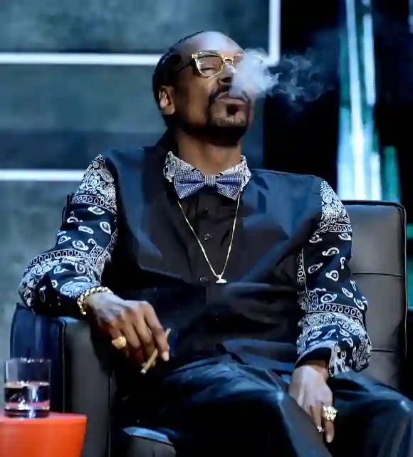 Snoop Dog mit einer Zigarette