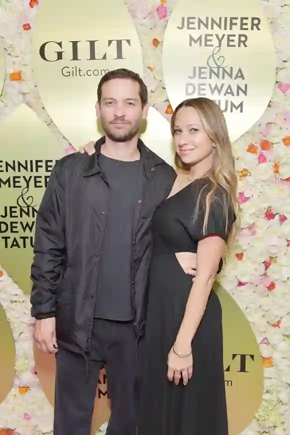 Tobey Maguire und Jennifer Meyer bei der Veröffentlichungsfeier der Schmuck-Kollektion von Jennifer