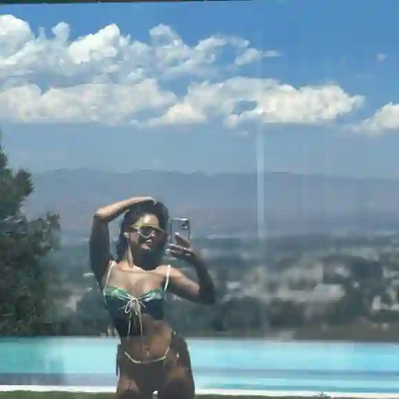 Vanessa Hudgens im Bikini
