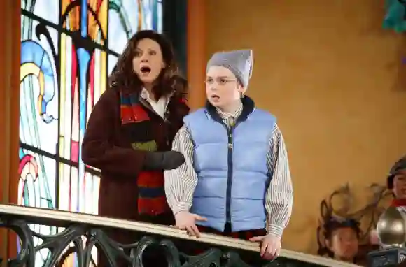 Wendy Crewson und  Spencer Breslin in „Santa Clause 3“