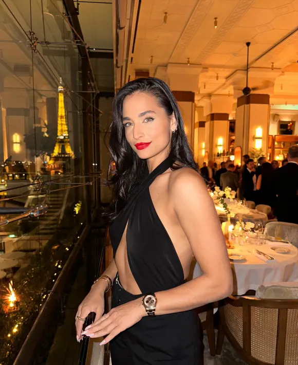 Amira Pocher curvy models zoe laetitia