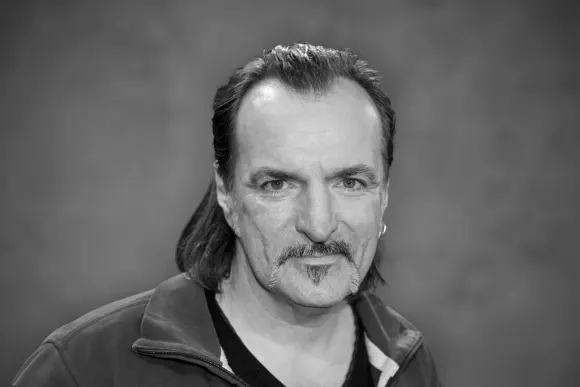 Andreas Hoppe Es tut