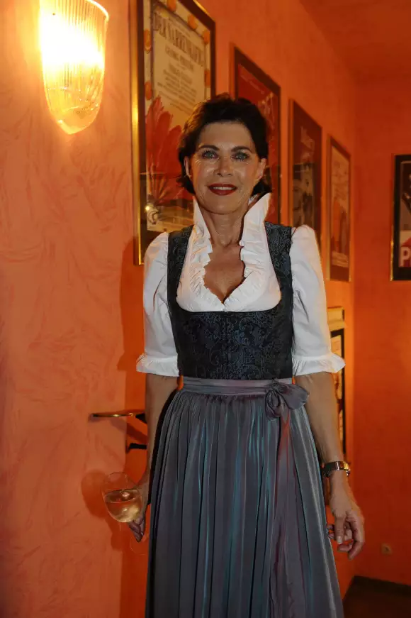 Schauspielerin Anja Kruse aus die Schwarzwaldklinik im Bayerischen Hof