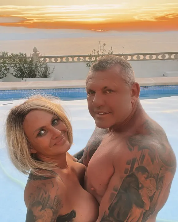 caro andreas robens oben ohne tattoo